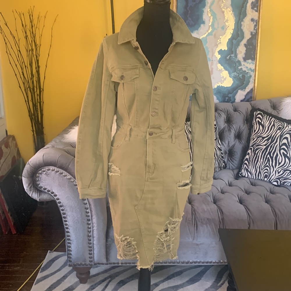 COPY - Fashion Nova olive green one piece long sleeve denim skirt - Picture 2 of 10